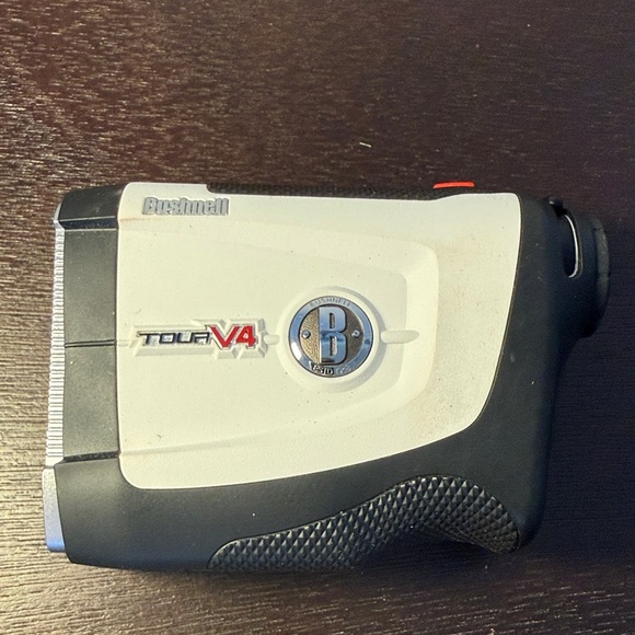 Bushnell Other - Bushnell Black and White Rangefinder